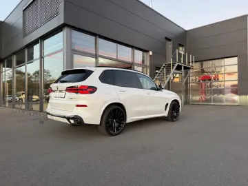 BMW X5 40d M Sport HUD 22  AHK Pano Leder Shadow