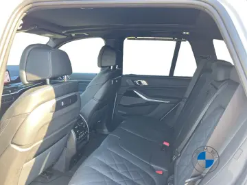 BMW X5 xDrive30d M Sport 21  Sthzg. Pano AHK DA Prof