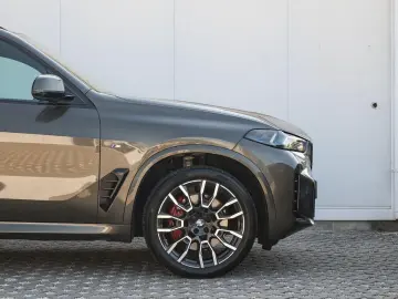 BMW X5 xDrive30d M-SportPRO PANO ACC H&K K-Sitz Lüft