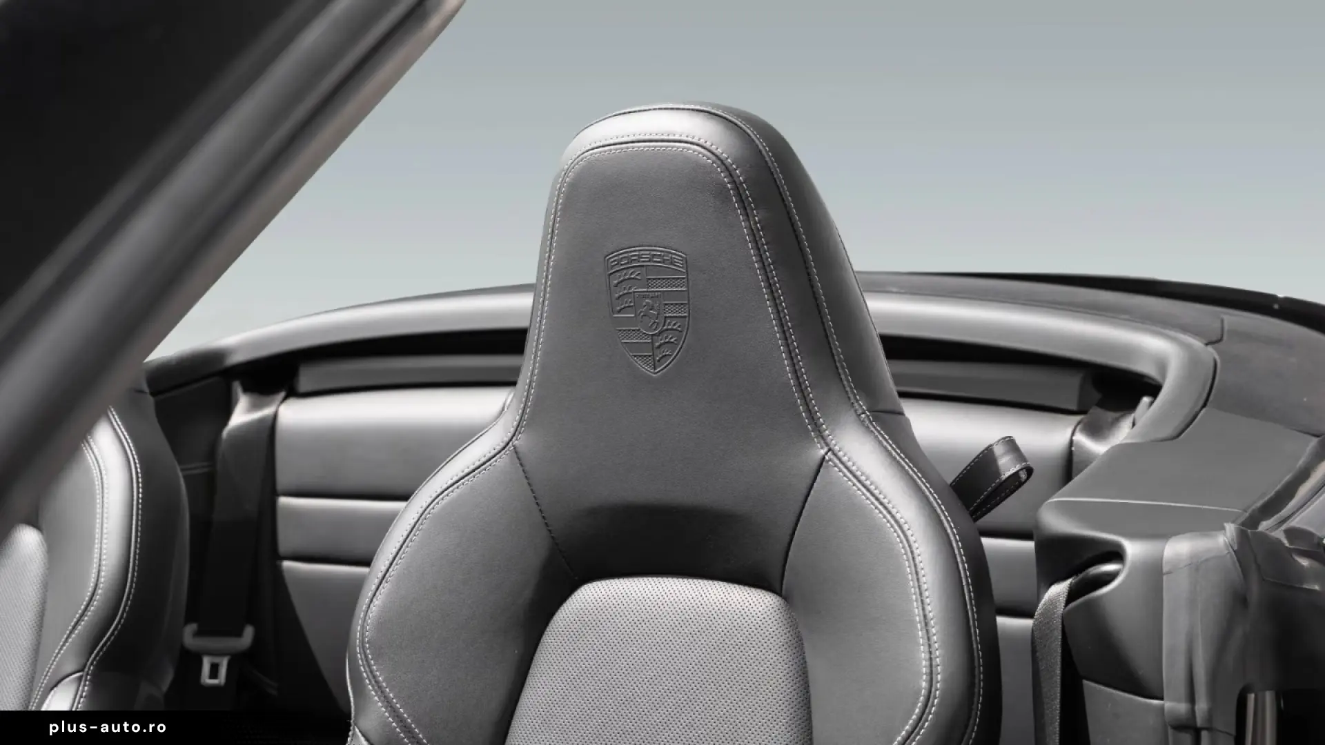 Porsche 992 Carrera Cabriolet Lift-VA BOSE Sport Chrono