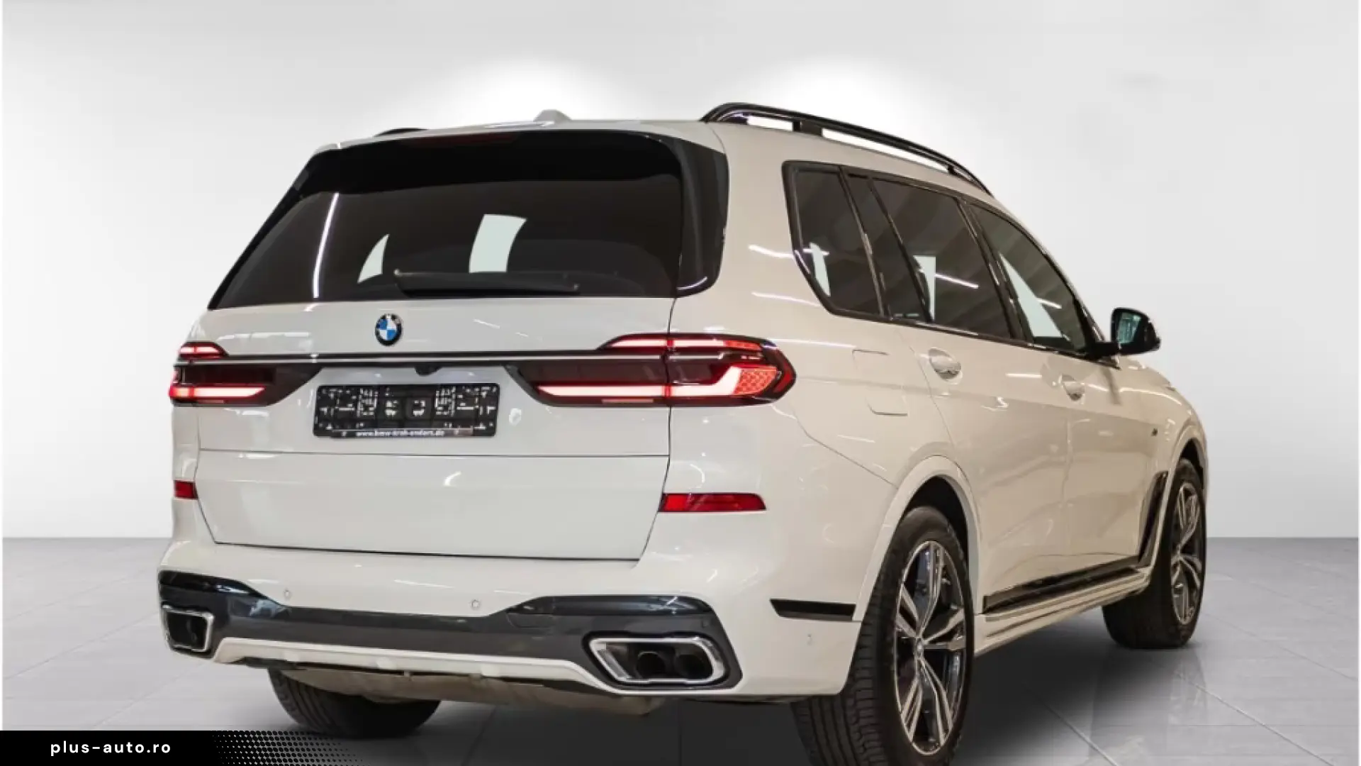 BMW X7 xDrive40i M SPORT   SKY LOUNGE • SOFT CLOSE