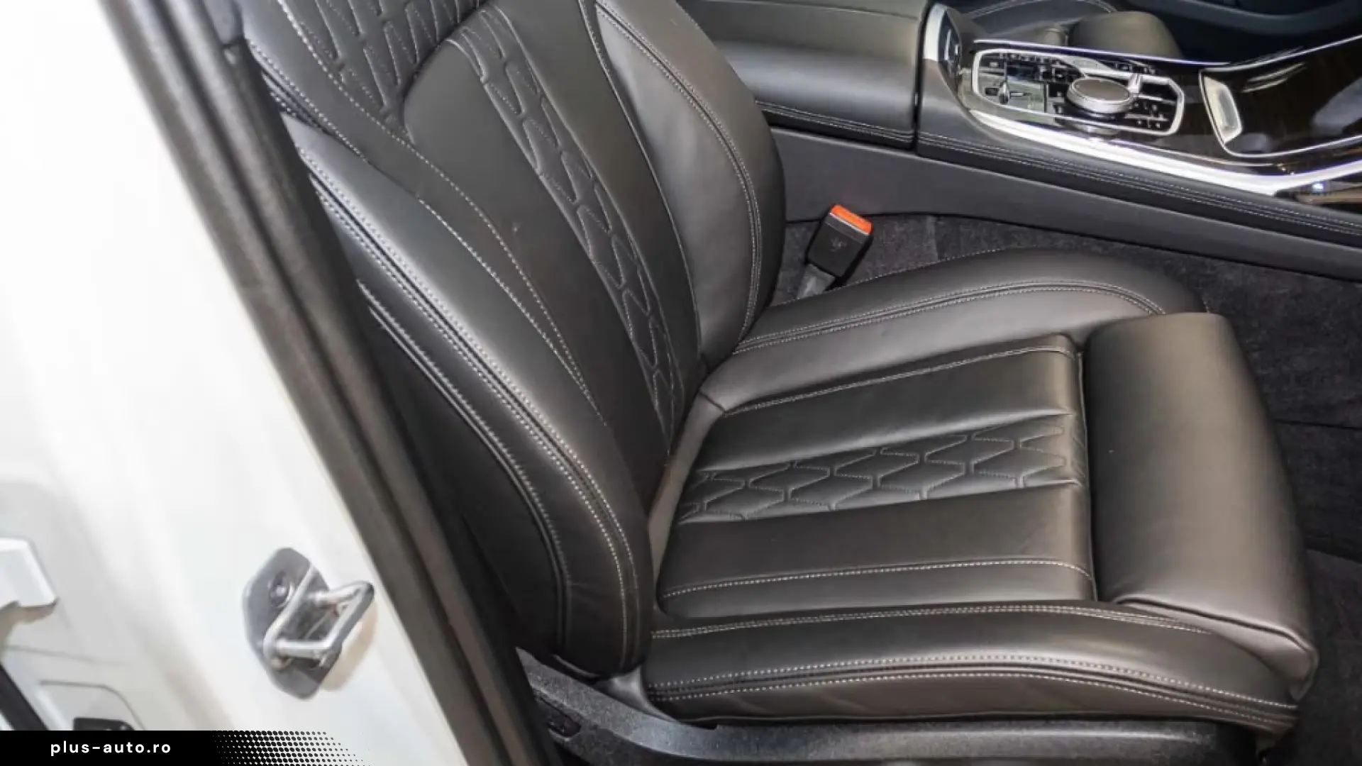 BMW X7 xDrive40i M SPORT   SKY LOUNGE • SOFT CLOSE