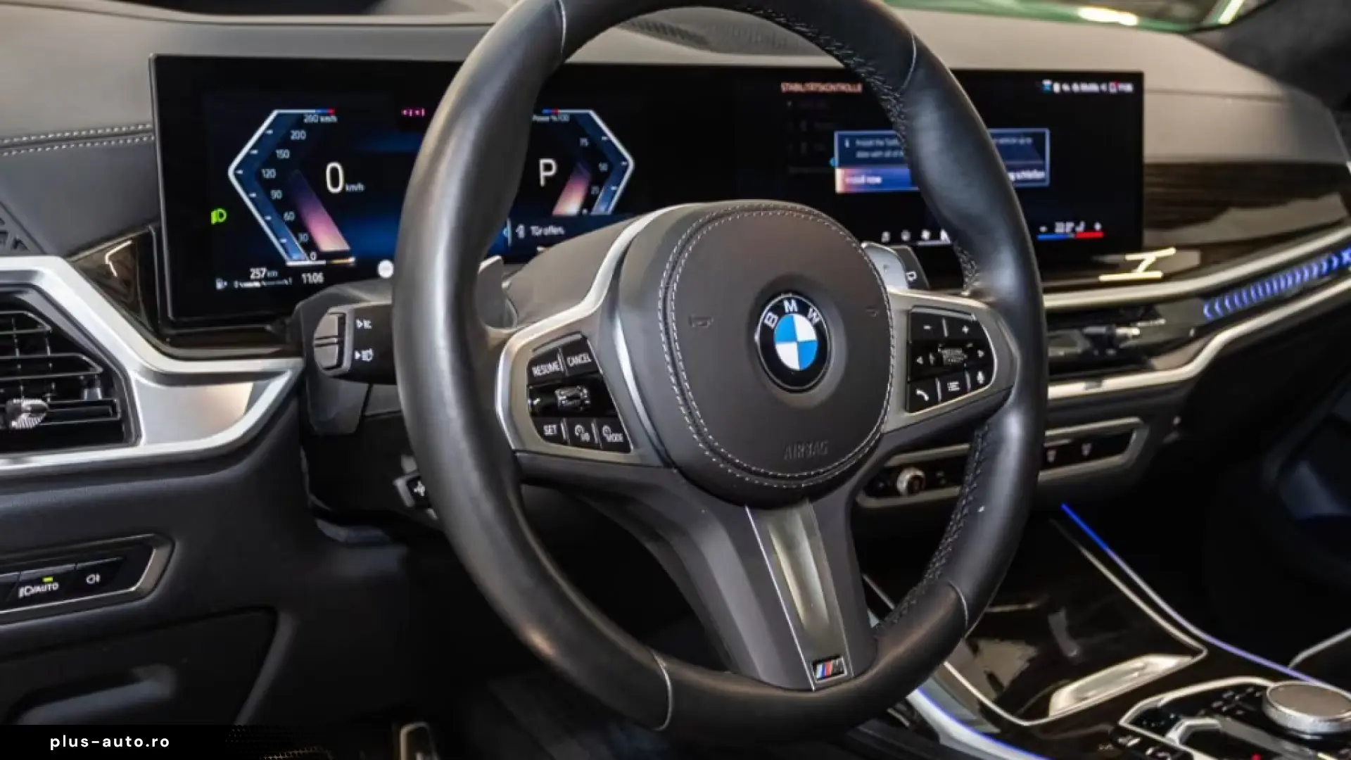 BMW X7 xDrive40i M SPORT   SKY LOUNGE • SOFT CLOSE