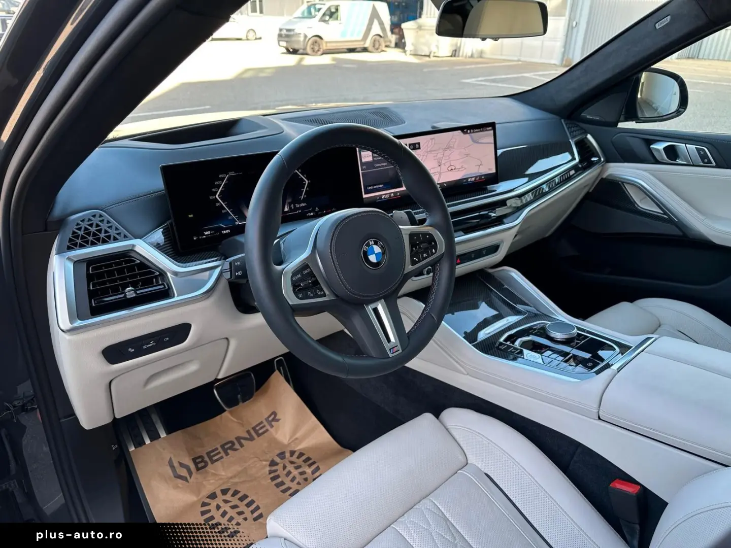 BMW X6 M60i xDrive ACC HUD PANO HARMAN AHK