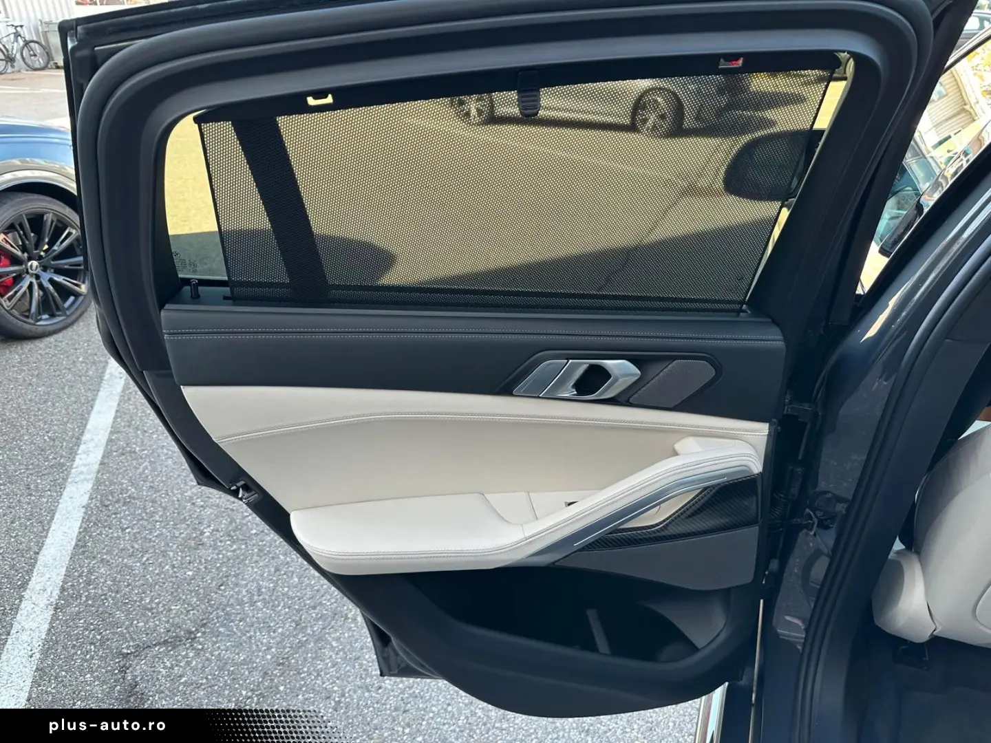 BMW X6 M60i xDrive ACC HUD PANO HARMAN AHK