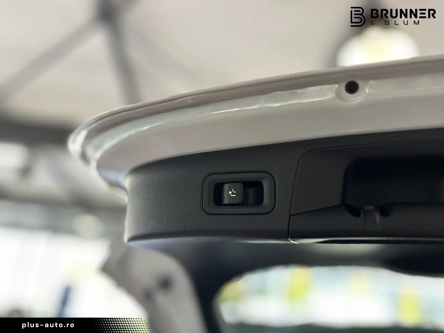 MERCEDES-BENZ GLA 250 4M AMG Distronic Memory AHK Ni&hellip;