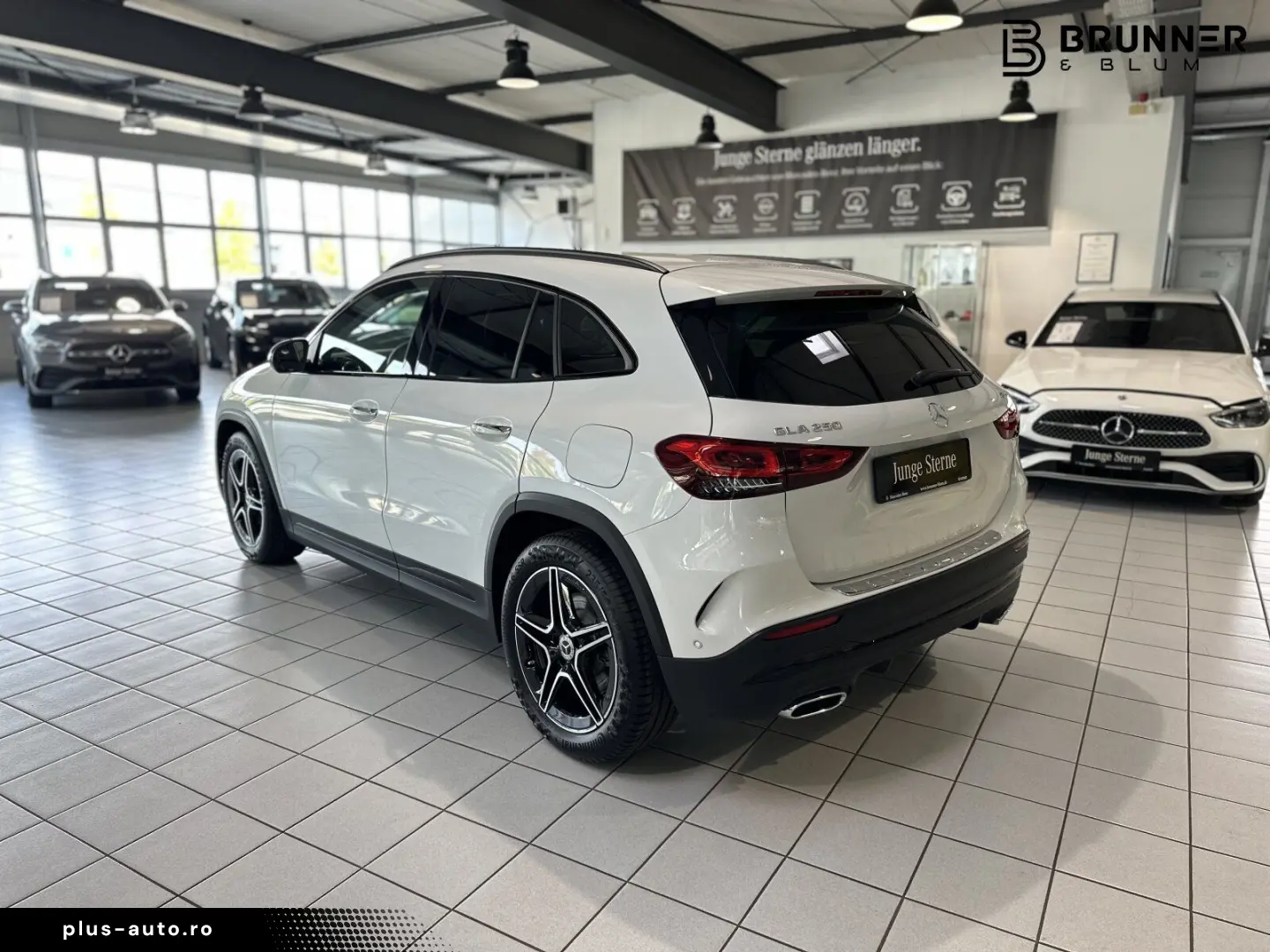 MERCEDES-BENZ GLA 250 4M AMG Distronic Memory AHK Ni&hellip;