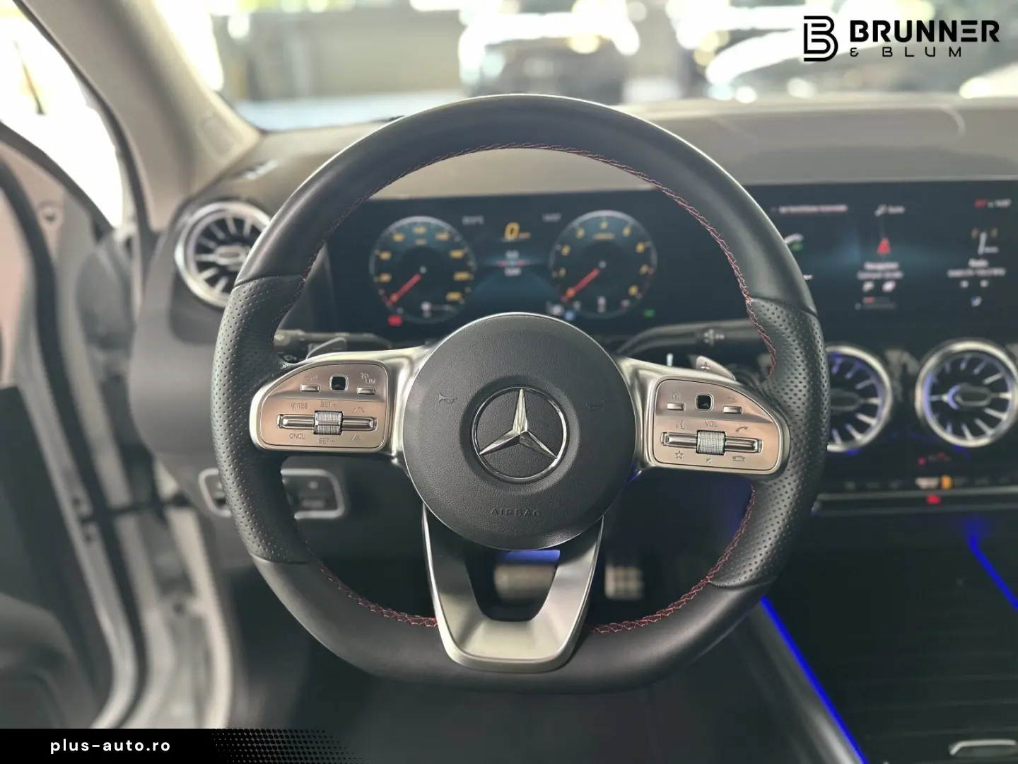 MERCEDES-BENZ GLA 250 4M AMG Distronic Memory AHK Ni&hellip;