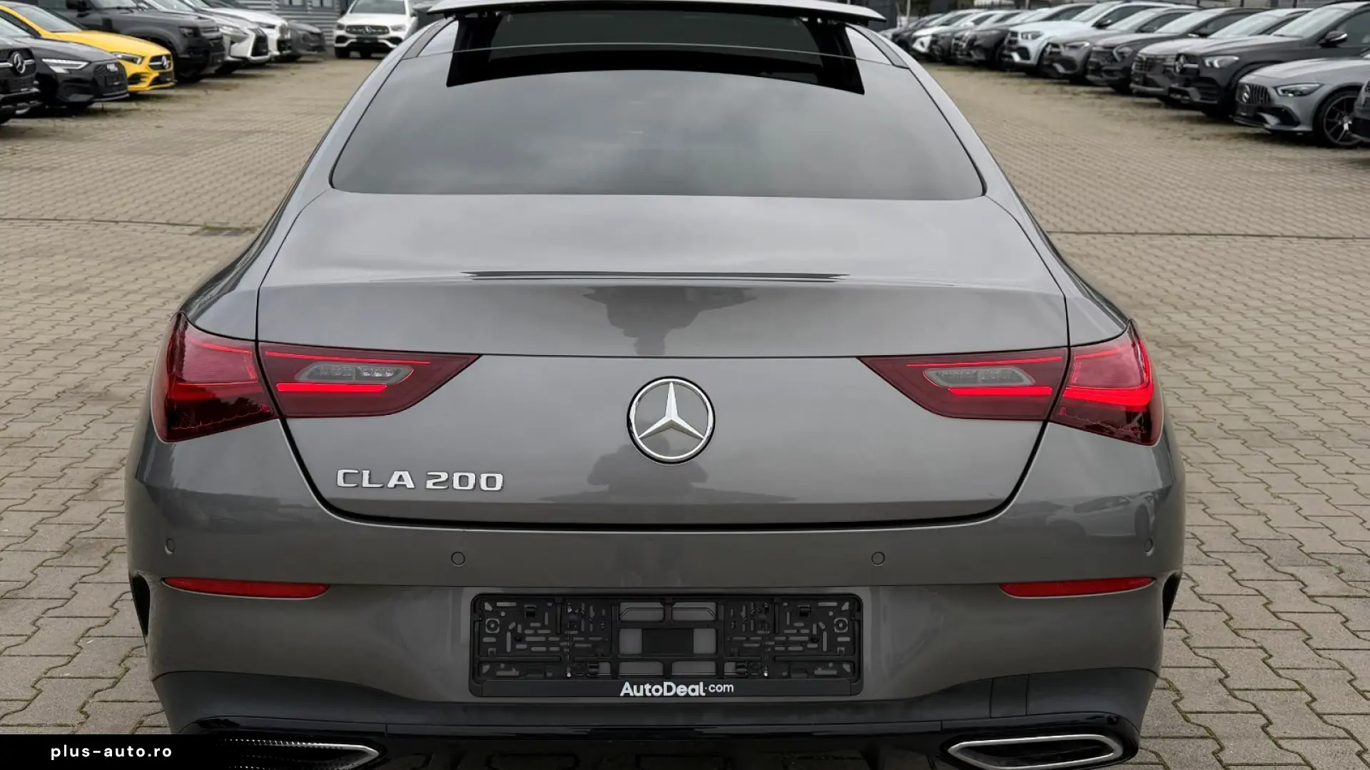 Mercedes-Benz CLA 200 AMG Line Panorama   ACC