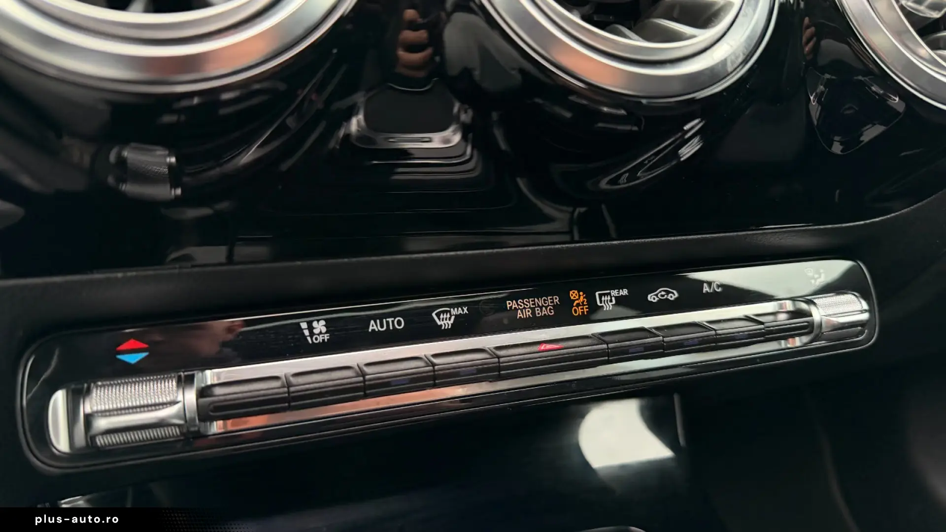 Mercedes-Benz CLA 200 AMG Line Panorama   ACC