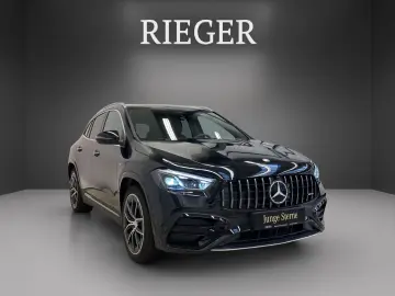 MERCEDES-BENZ GLA 35 AMG 4M Multibeam Alarm Keyless SHZ 20