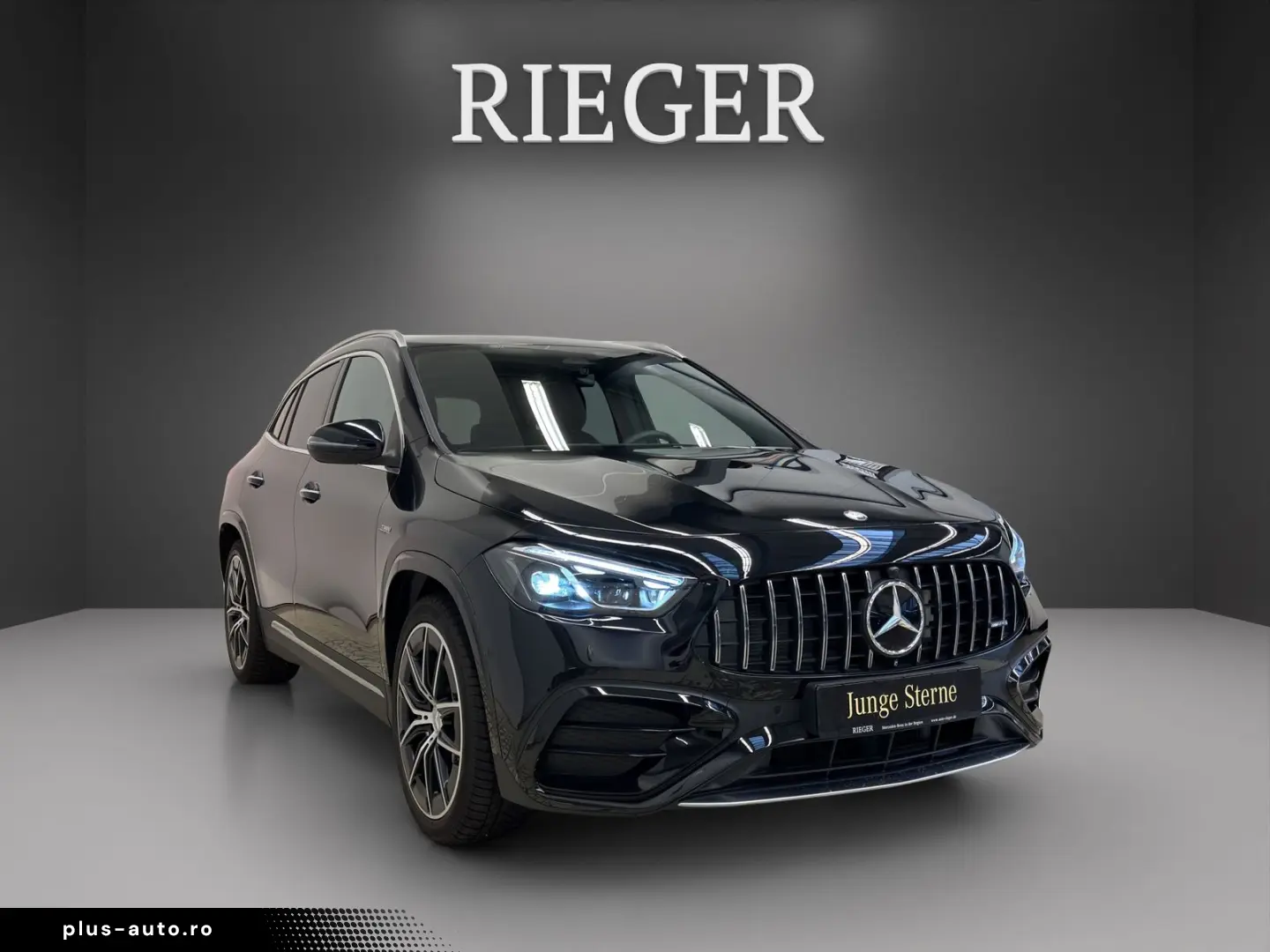 MERCEDES-BENZ GLA 35 AMG 4M Multibeam Alarm Keyless SHZ 20