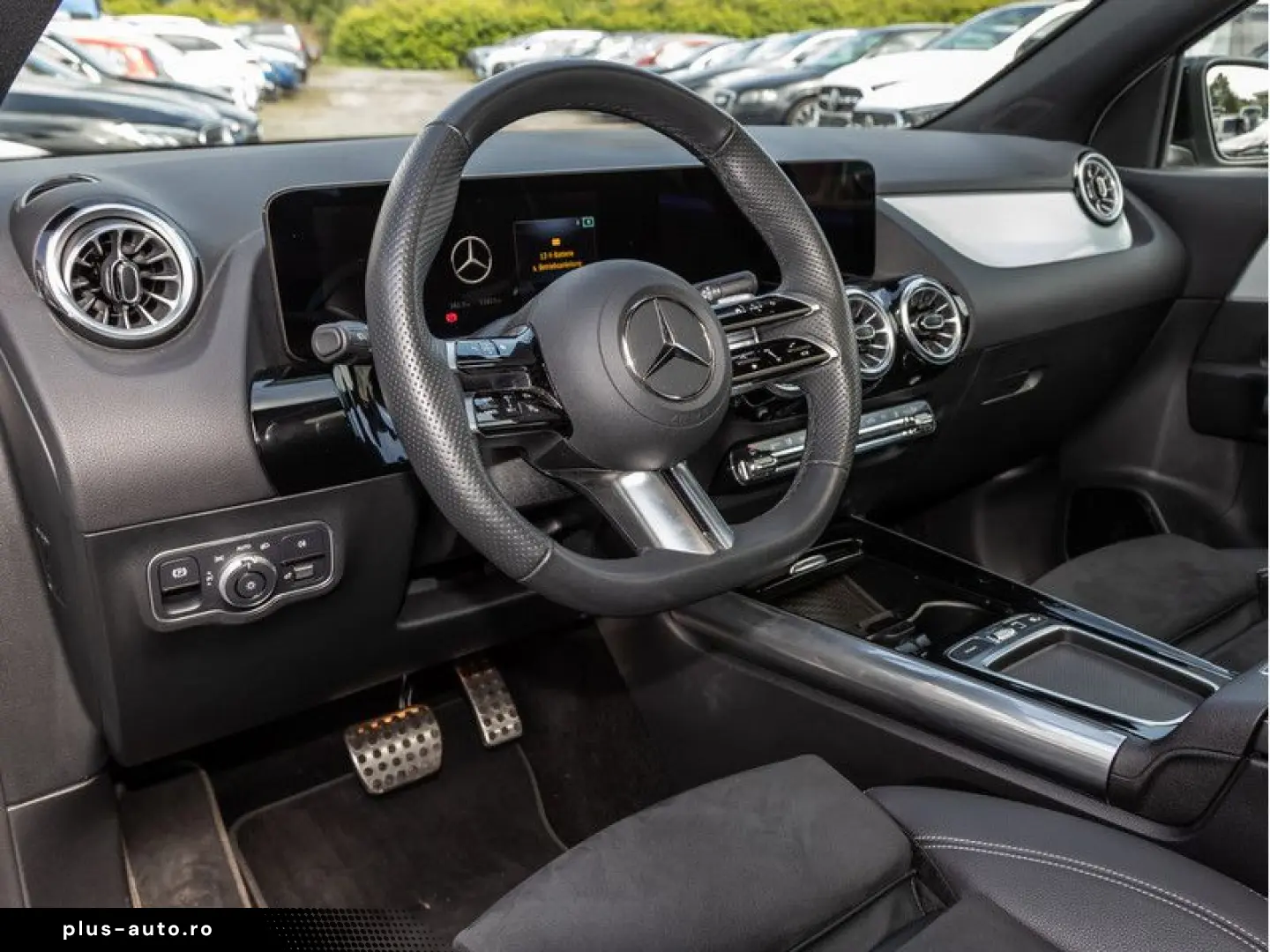 MERCEDES-BENZ GLA 250 4M AMG-Sport MLB 360 Pano AHK &hellip;