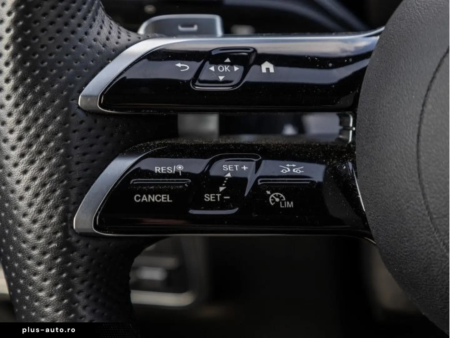 MERCEDES-BENZ GLA 250 4M AMG-Sport MLB 360 Pano AHK &hellip;