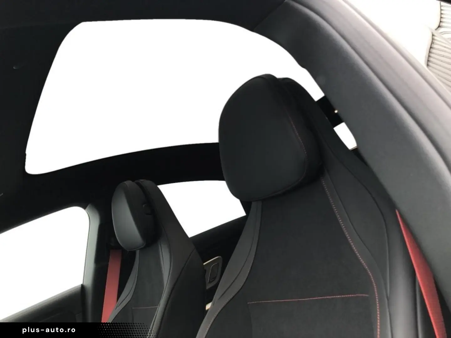 MERCEDES-BENZ CLA 220 4MATIC AMG MBUX Superscreen Burm MBeam