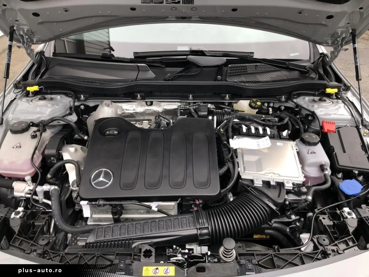 MERCEDES-BENZ CLA 220 4MATIC AMG MBUX Superscreen Burm MBeam