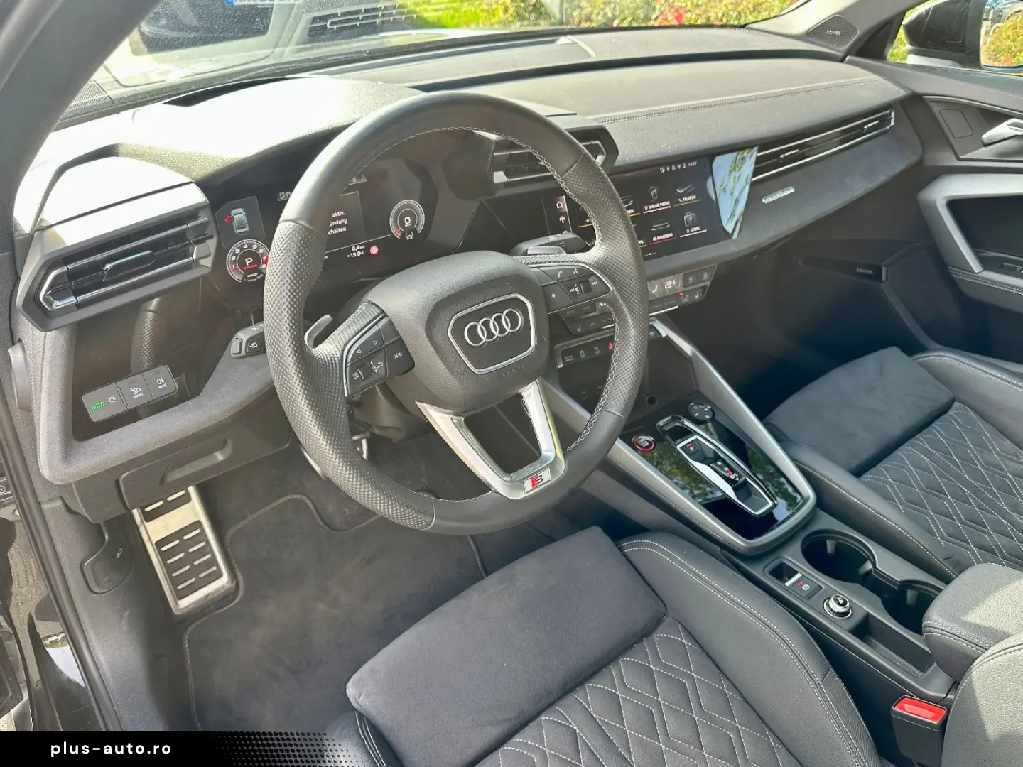AUDI S3 Limousine qu. BLACK PANO AKRAPOVIC HuD KAMERA