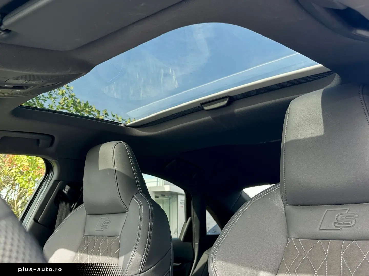AUDI S3 Limousine qu. BLACK PANO AKRAPOVIC HuD KAMERA