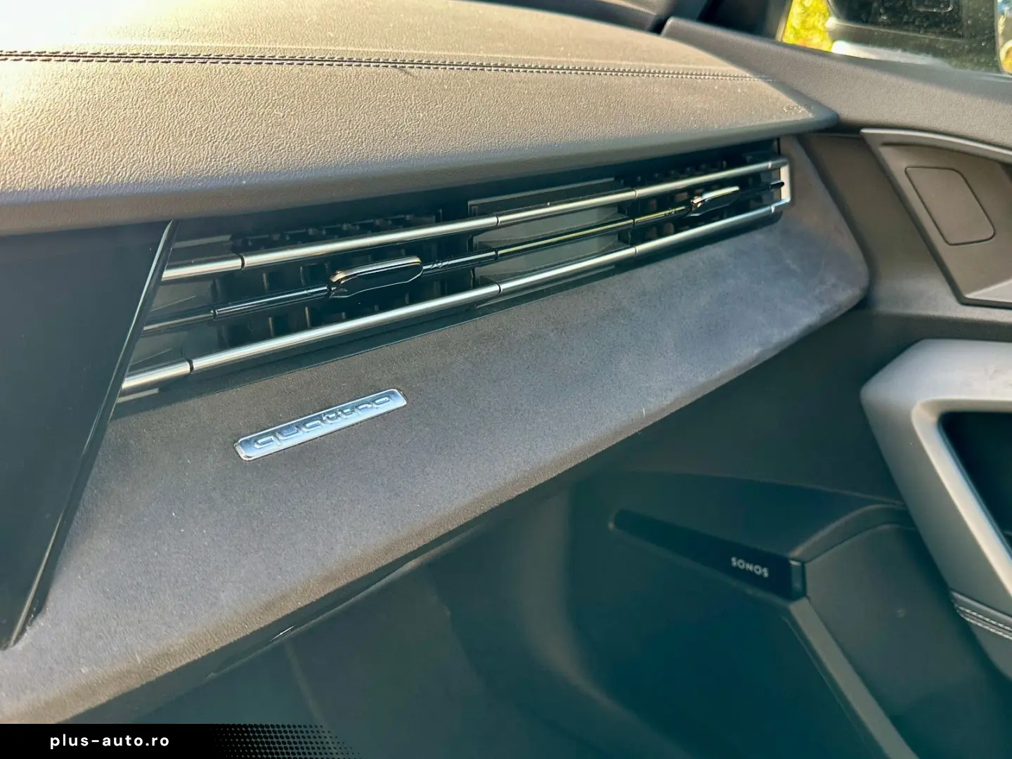 AUDI S3 Limousine qu. BLACK PANO AKRAPOVIC HuD KAMERA