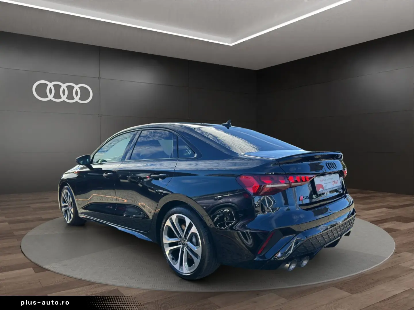AUDI S3 Limousine TFSI S tr. qu. AKRAPOVIč MATRX HEAD
