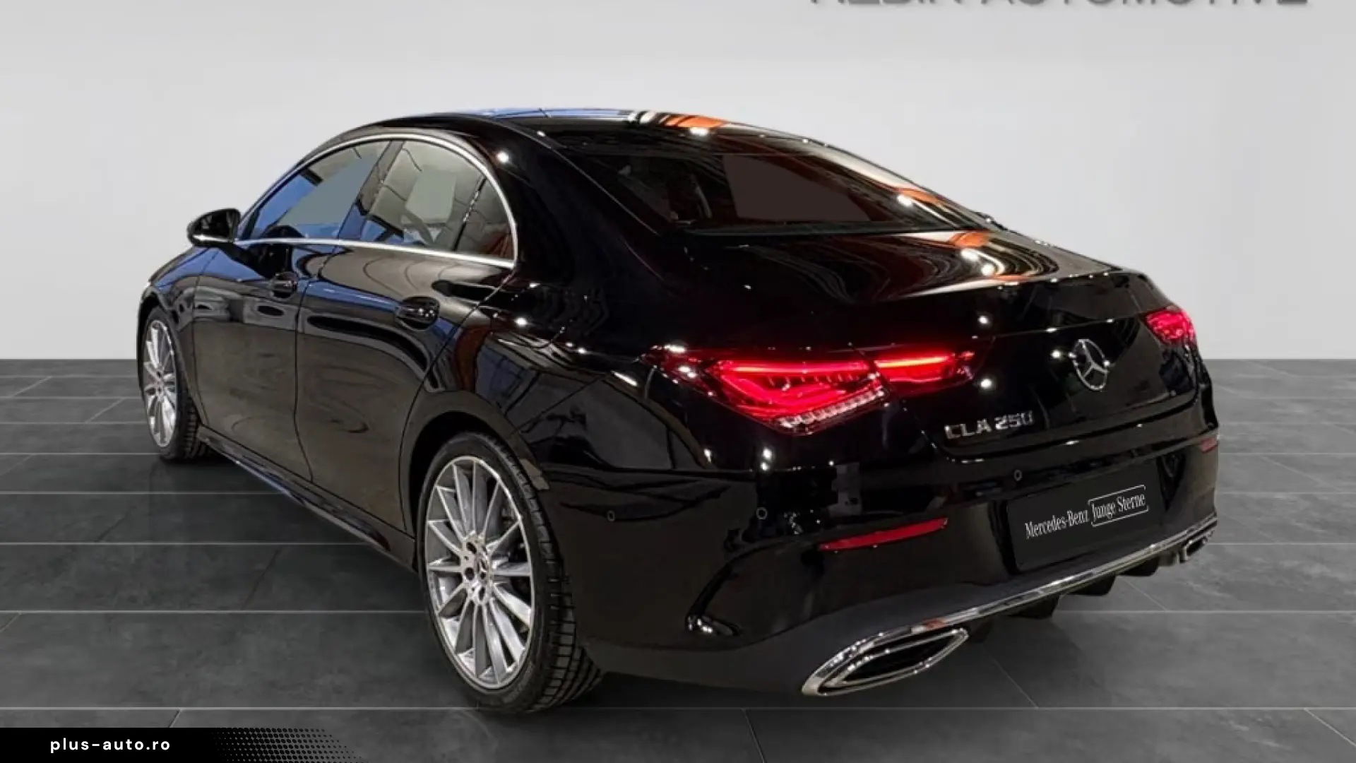 Mercedes-Benz CLA 250 AMG MBEAM PANO 360 DISTR