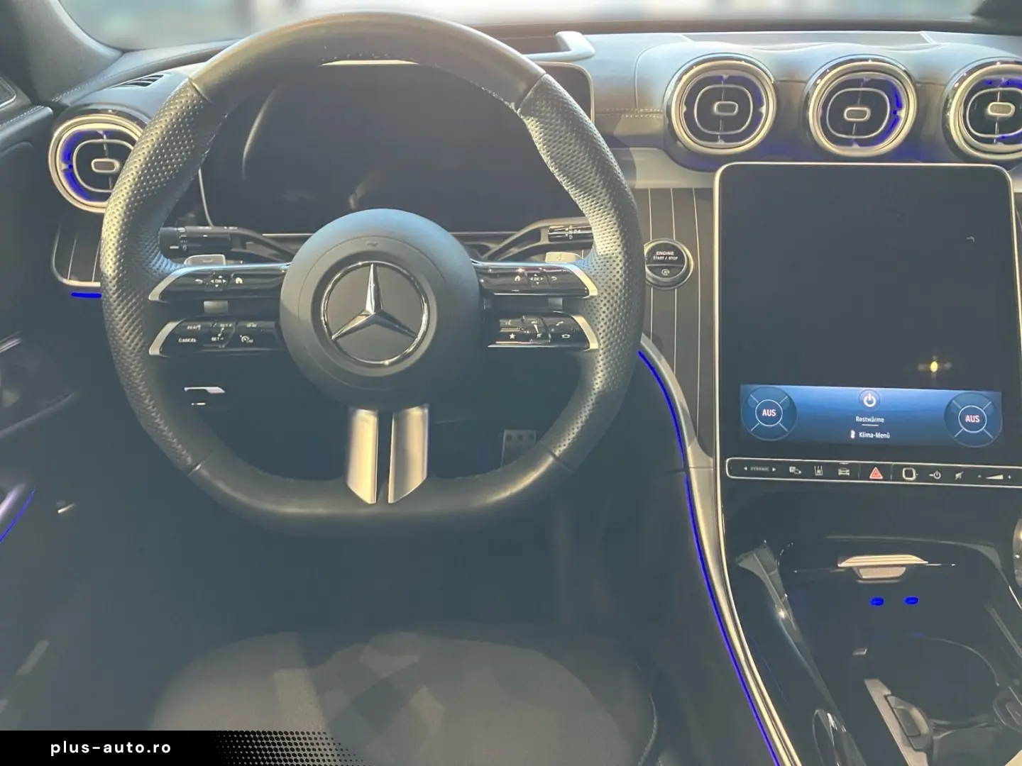 MERCEDES-BENZ C 300 4M AMG Night Pano Distr Memory Sitzklima
