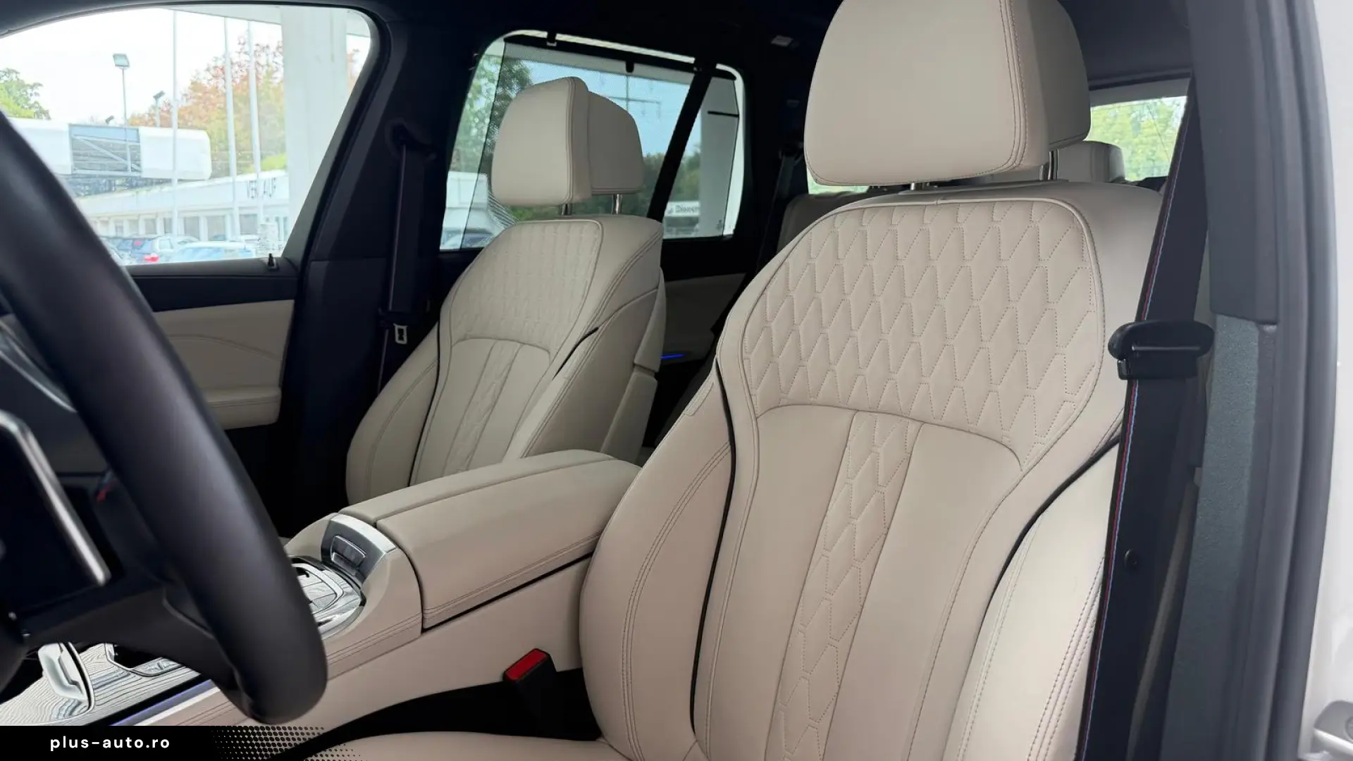 BMW X5 M60i xDrive   V8 • M SPORT PRO
