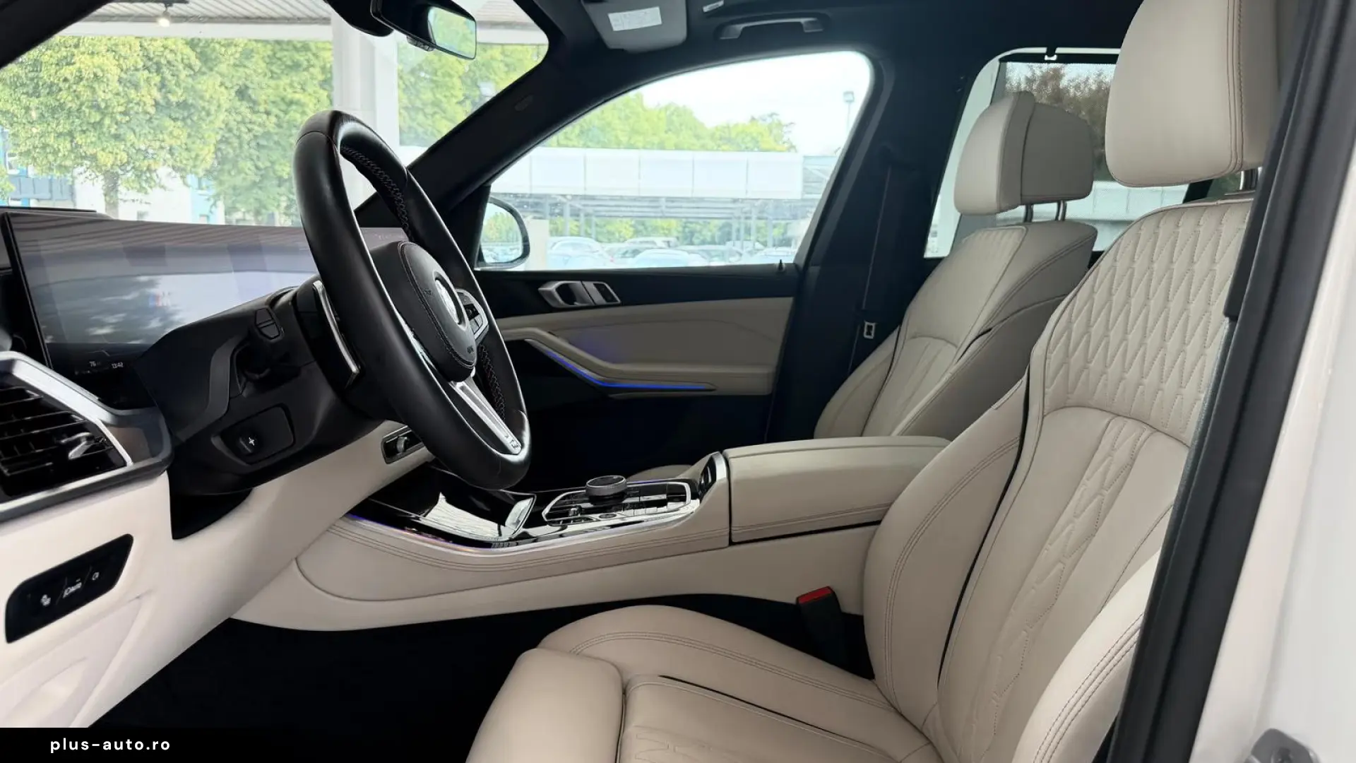 BMW X5 M60i xDrive   V8 • M SPORT PRO