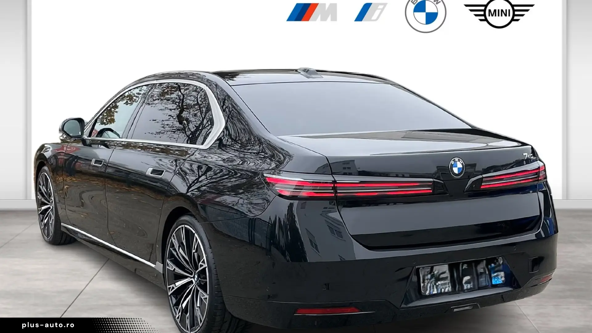 BMW 740 xDrive Executive Lounge   Bowers & Wilkins   Pano