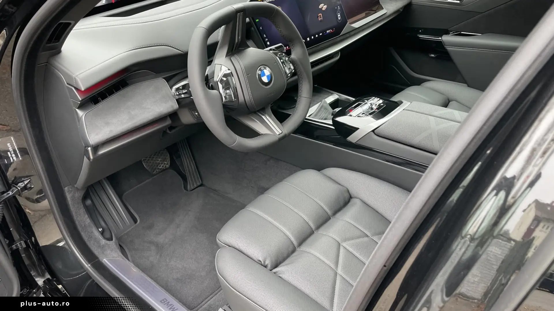 BMW 740 xDrive Executive Lounge   Bowers & Wilkins   Pano