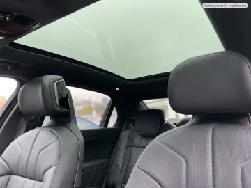 BMW 740 xDrive Executive Lounge   Bowers & Wilkins   Pano