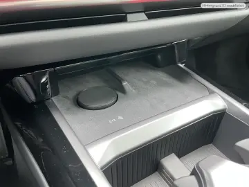 BMW 740 xDrive Executive Lounge   Bowers & Wilkins   Pano