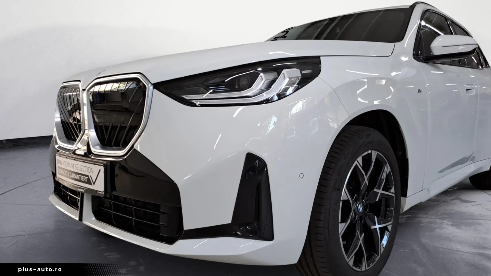 BMW X3 xDrive20 M SPORT   ICONIC GLOW