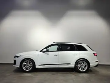 AUDI Q7 55 TFSI e 2x S Line Black Pano Nacht Soft Hud