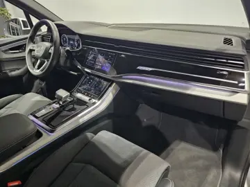 AUDI Q7 55 TFSI e 2x S Line Black Pano Nacht Soft Hud