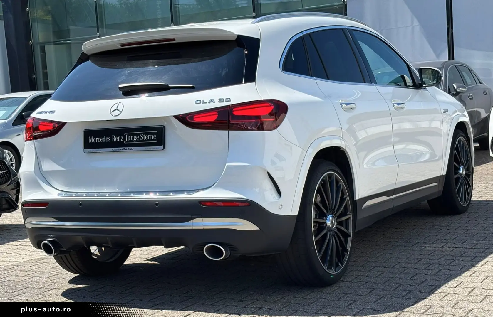 MERCEDES-BENZ AMG GLA 35 4M HUD PANO MEMORY 360 KAMERA