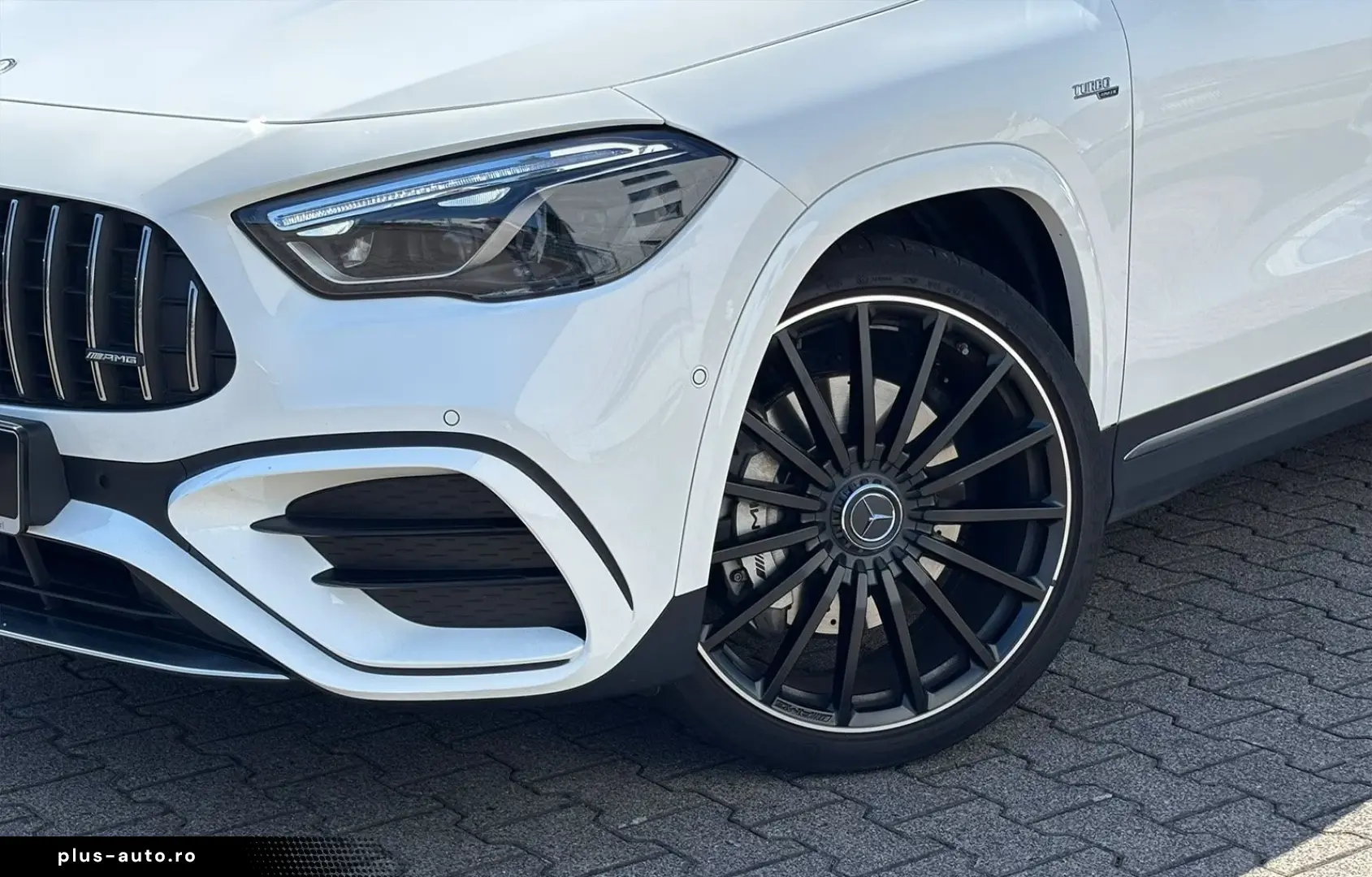 MERCEDES-BENZ AMG GLA 35 4M HUD PANO MEMORY 360 KAMERA
