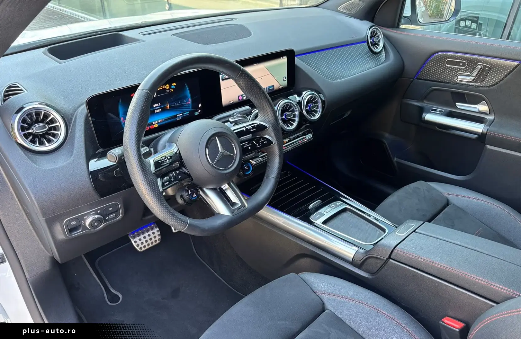 MERCEDES-BENZ AMG GLA 35 4M HUD PANO MEMORY 360 KAMERA