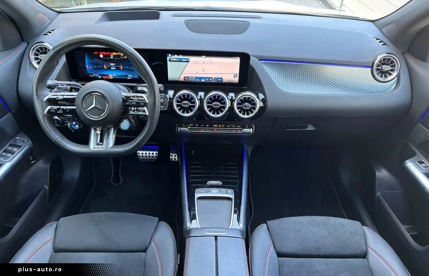 MERCEDES-BENZ AMG GLA 35 4M HUD PANO MEMORY 360 KAMERA