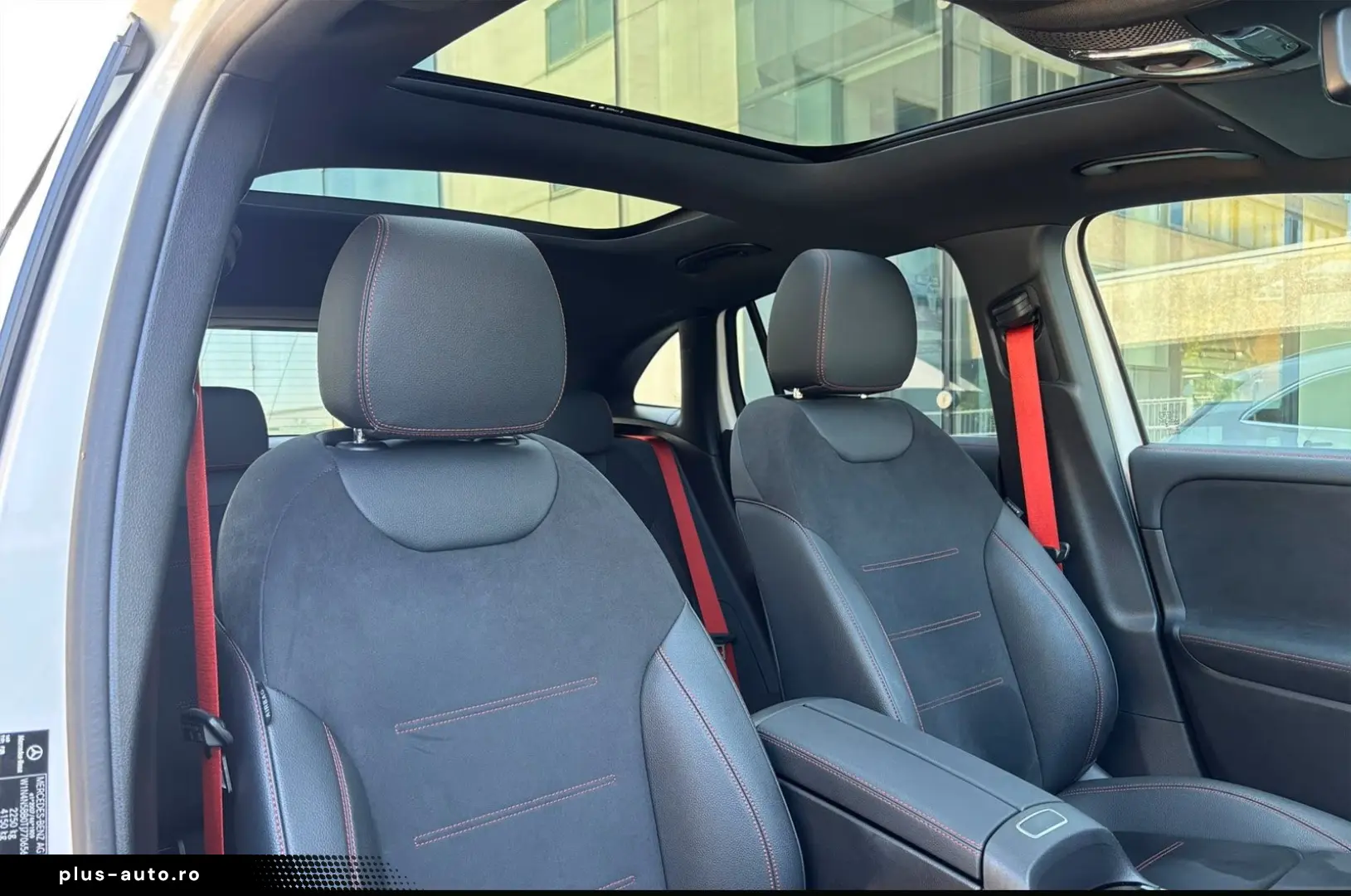 MERCEDES-BENZ AMG GLA 35 4M HUD PANO MEMORY 360 KAMERA