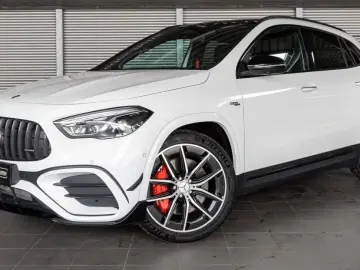 MERCEDES-BENZ GLA 45 S 4M  AMG Panorama