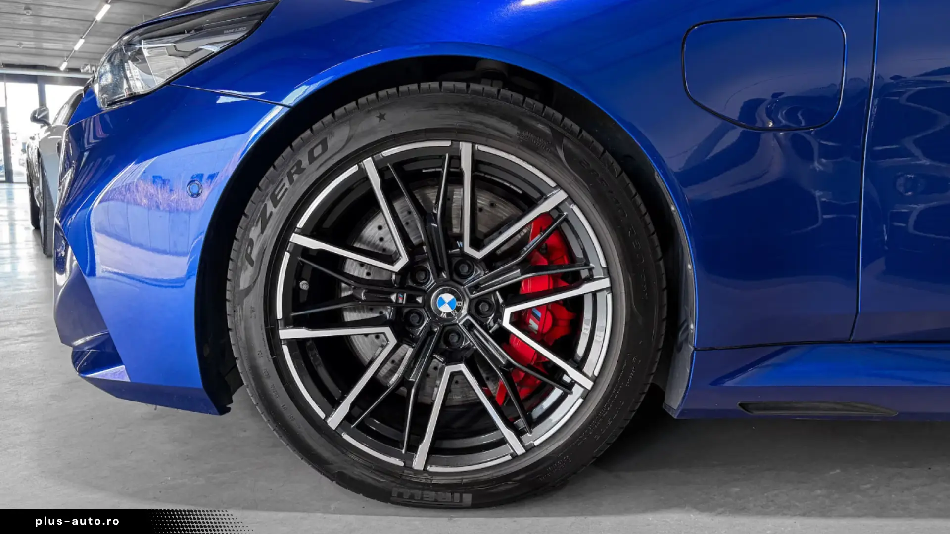 BMW M5 G90   727 CP M CARBON • BOWERS & WILKINS