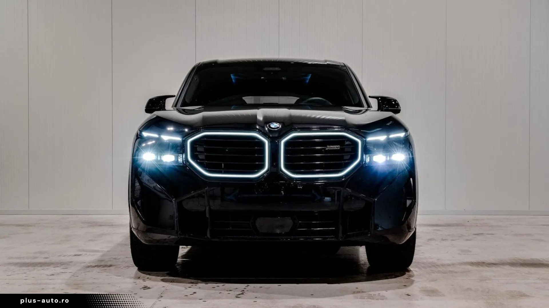 BMW XM M DRIVER'S PACKAGE • MASSAGE • HUD