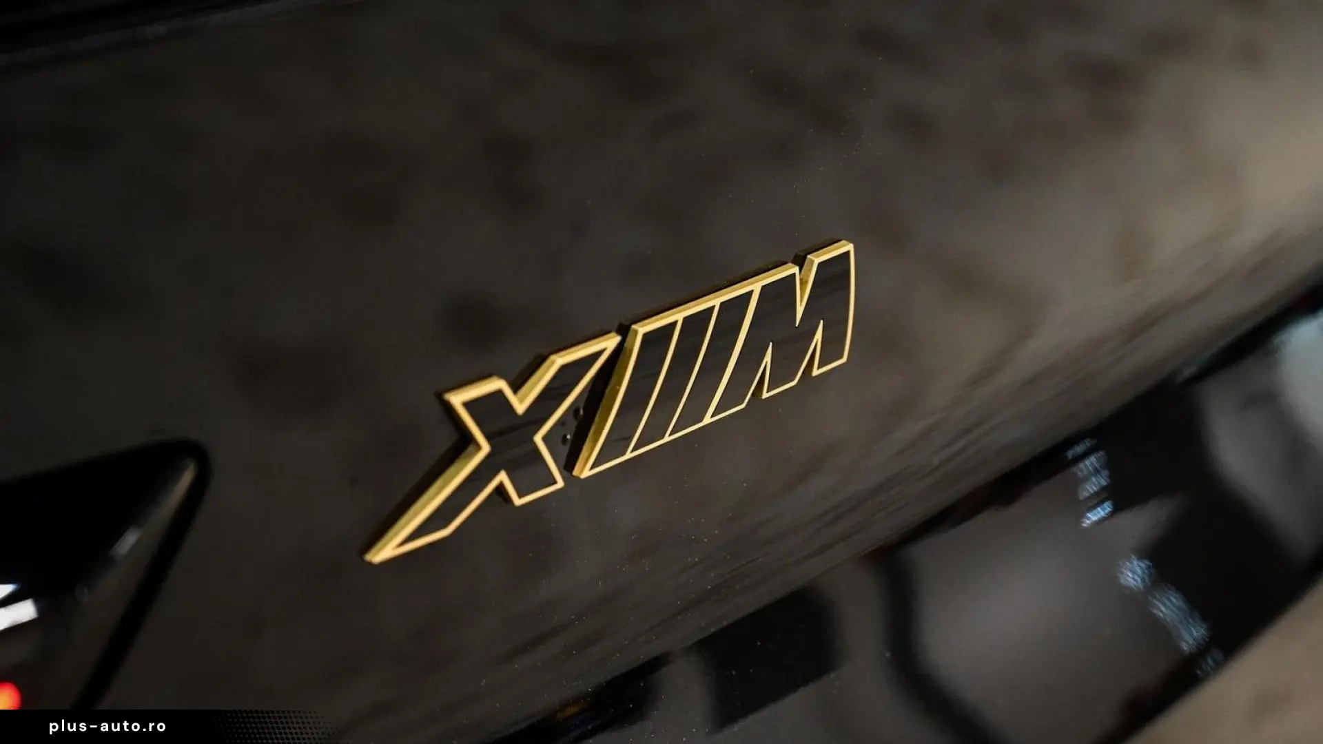 BMW XM M DRIVER'S PACKAGE • MASSAGE • HUD