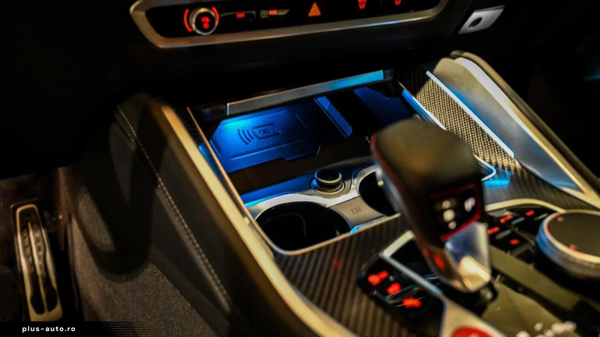 BMW XM M DRIVER'S PACKAGE • MASSAGE • HUD