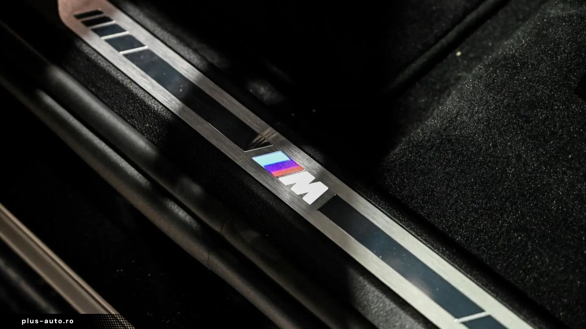BMW XM M DRIVER'S PACKAGE • MASSAGE • HUD