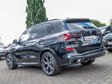 BMW X5 xDrive30d M Sport HUD PANO ACC AHK 360 KAM