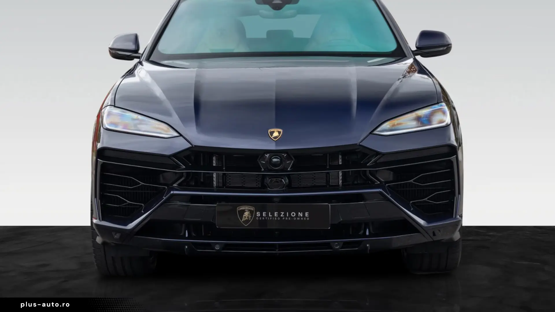 Lamborghini Urus SE   Akrapovic   B&O   Rear Entertainment