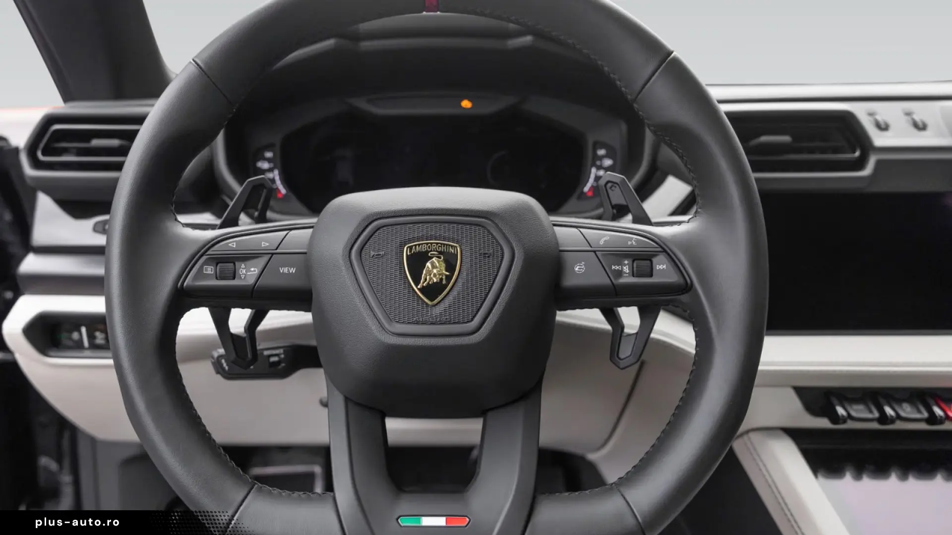 Lamborghini Urus SE   Akrapovic   B&O   Rear Entertainment