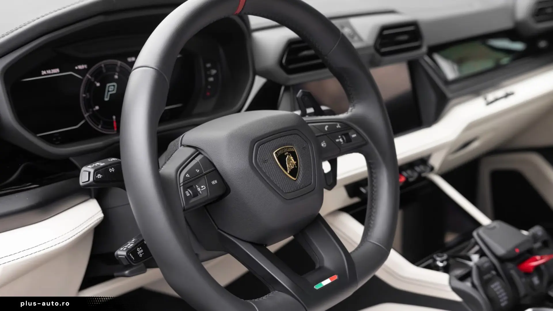 Lamborghini Urus SE   Akrapovic   B&O   Rear Entertainment